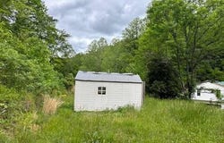 83 Smith Branch Rd, Wayne, WV 25570