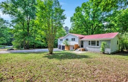 240 VALLEY Ln, Warrior, AL 35180