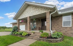 5376-b S 140th Road, Morrisville, MO 65645