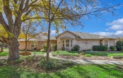 6116 Country Hill Court, Fort Worth, TX 76140