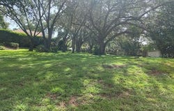 114 W MAGNOLIA AVENUE, HOWEY IN THE HILLS, FL 34737