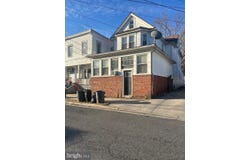 62 W PITMAN STREET, PENNS GROVE, NJ 08069