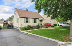 53 Second Street, Edison, NJ 08837