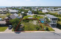 117 15th St, Mexico Beach, FL 32456
