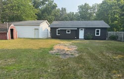 140 E Pierce Drive, White Cloud, MI 49349