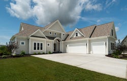 N59w27425 Autumn Ct, Lisbon, WI 53089