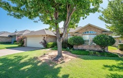 633 Eastview Drive, Yukon, OK 73099