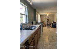 622 Lakeside Drive, Walnut, MS 38683