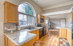 501 E COLLINS ST, Goldendale, WA 98620