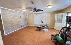 328 Creekview Meadows Drive, Springtown, TX 76082