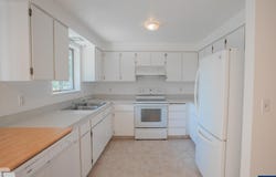 1043 26th Ct, Sweet Home, OR 97386