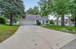 2509 Edgemont Avenue, Waterloo, IA 50702