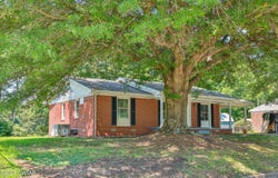 301 Belle Deere Drive, Trenton, TN 38382