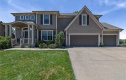 8129 NE 97th Terrace, Kansas City, MO 64157