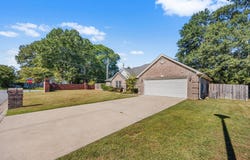 115 Earnhardt Circle, Cabot, AR 72023