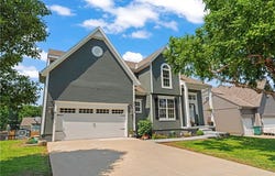 20112 W 220 Street, Spring Hill, KS 66083