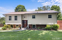 5 Granite Drive, Hendersonville, NC 28792