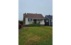 110 W 12th Avenue, Sault Ste Marie, MI 49783