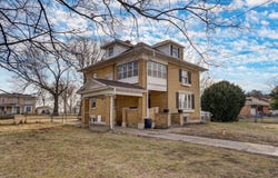 411 E Walker Street, Ash Grove, MO 65604
