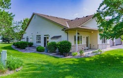 1152 Crystal Place W, Chaska, MN 55318