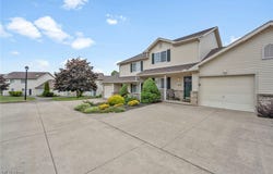 808 Doty Drive, Wadsworth, OH 44281
