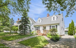 1520 W Ottawa Street, Lansing, MI 48915