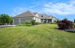 4373 Cleveland Street E, Coopersville, MI 49404