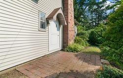 2670 Bull Creek Rd, Tarentum, PA 15084