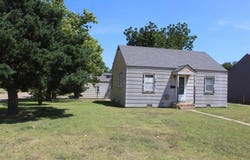 924 Elm Ave, Woodward, OK 73801