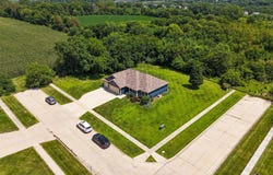 900 N S Court, Indianola, IA 50125