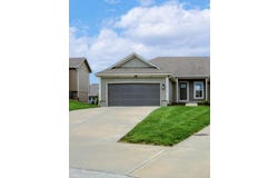 14145 Amanda Lane, Basehor, KS 66007