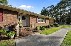 246 Oak Street, Wallace, NC 28466