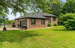 457 E War Horse Lane, Willard, MO 65781