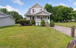 80 N Valley Street, Akron, OH 44303