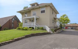 115 W Maple Street, Lombard, IL 60148