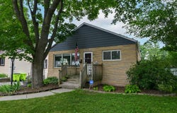 246 North Ave, Hartland, WI 53029