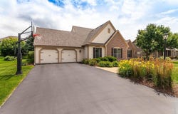 1851 Wellsprings Ct, Oconomowoc, WI 53066