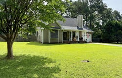 117 Foster Creek Court, Swansboro, NC 28584