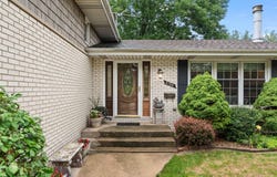 8706 Madison Avenue, Munster, IN 46321