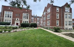 15610 Van Aken Boulevard unit: 5, Shaker Heights, OH 44120