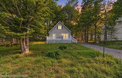2027 Skyview Terrace, Tobyhanna, PA 18466