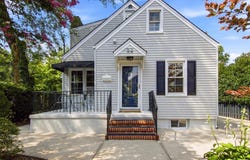 32 Franklin Avenue, Sea Cliff, NY 11579