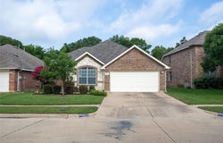 4618 Island Bay Drive, Arlington, TX 76016