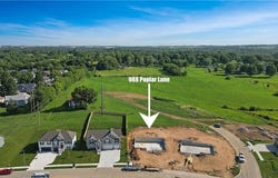 988 Poplar Lane, Liberty, MO 64068