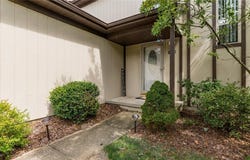 1106 S Slope Bay, Zanesville, OH 43701