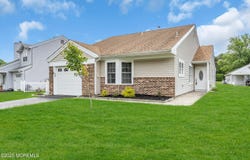 4 Beechwood Court, Barnegat, NJ 08005