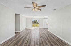 2122 SE Heathwood Circle, Port Saint Lucie, FL 34952