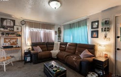 474 N 6th St, StHelens, OR 97051
