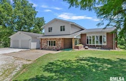1541 Literberry Triopia Road, Arenzville, IL 62611