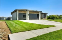 3929 SW Flintrock Drive, Lee's Summit, MO 64082
